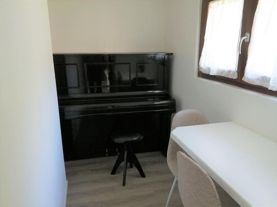 Stefania'S Corner, Apartment In Bergamo Exterior photo