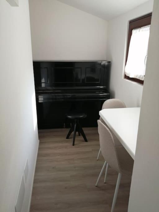 Stefania'S Corner, Apartment In Bergamo Exterior photo